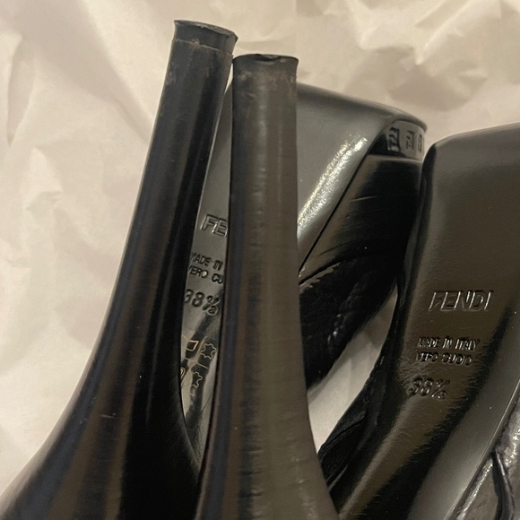 Fendi Logo Platform Peep-Toe Heels 38.5 Leather Bow Details Gold FF Buckle - Picture 15 of 16